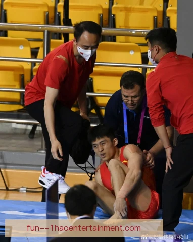 男子体操团体伤后复出，老将新秀合力稳住总分